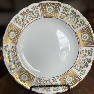 RARE Retails for $176 Derby Panel Green Plate by Royal Crown Derby